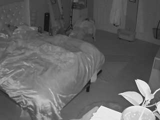 voyeurcam-house-charleys-room