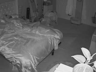 voyeurcam-house-charleys-room