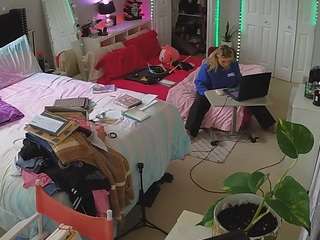 voyeurcam-house-charleys-room