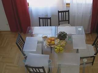 voyeurcam-julmodels-dining-2