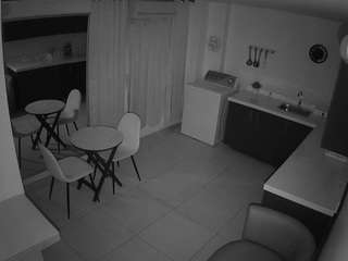 voyeurcam-jb-kitchen-1