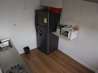 voyeurcam-jb-kitchen-2