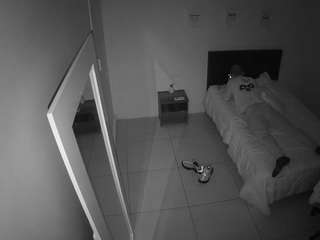 voyeurcam-jb-room-1