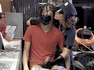 GIF 4