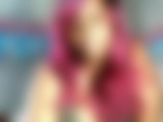 Live cam show with Nilou Achtland - Riding on Camsoda