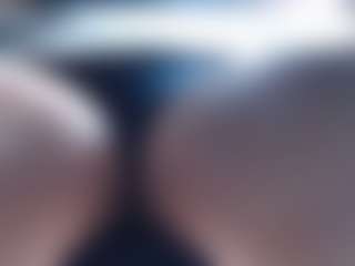Live cam show with CustomerService - Blue Eyes on TottyGirls