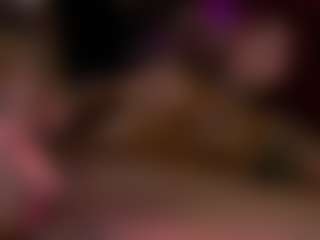 Live cam show with heidicox - Athletic Lush on xxxlivecams.org