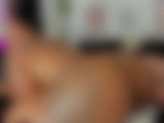 Live cam show with shantal - Kinky on CamwithHer