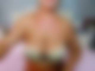 Live cam show with JessicaLove - Body Builder on Camsoda