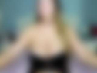 Live cam show with JessicaLove - Nails on hrnylive.com