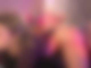 crystalcherr's Live Sex Cam Show