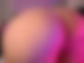 crystalcherr's Live Sex Cam Show