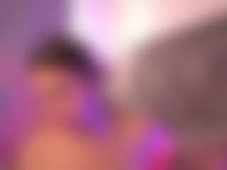 Live cam show with crystalcherr - Oil on Hubzter Live