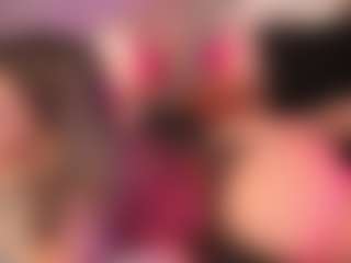 Show en direct avec crystalcherr - Squirt sur Camsoda
