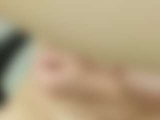 lovely-adelle-11's Live Sex Cam Show
