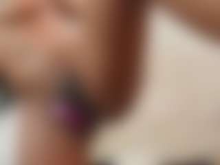 naomixjones's Live Sex Cam Show