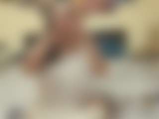 adellineee's Live Sex Cam Show
