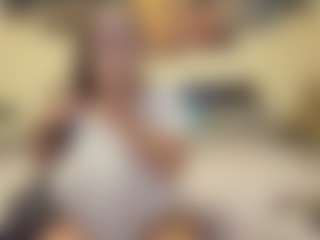 adellineee's Live Sex Cam Show
