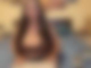adellineee's Live Sex Cam Show