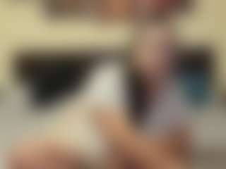 adellineee's Live Sex Cam Show