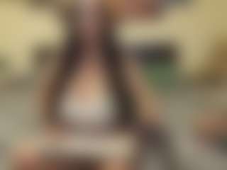adellineee's Live Sex Cam Show