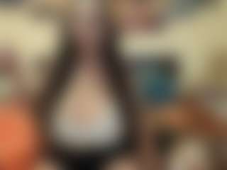 adellineee's Live Sex Cam Show