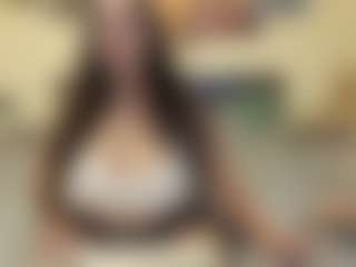 adellineee's Live Sex Cam Show