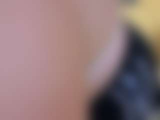 adellineee's Live Sex Cam Show