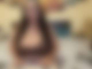adellineee's Live Sex Cam Show