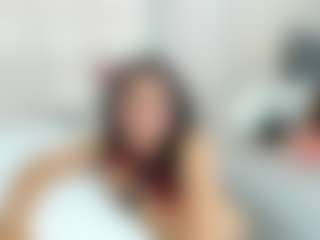 Live cam show with Cristal - Hairy Pussy on sexylivex.com