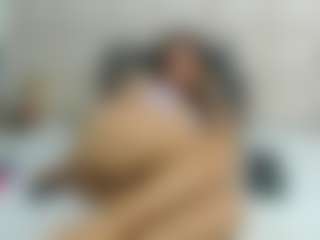 Live cam show with Cristal - Hairy Pussy on Camsoda