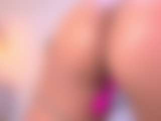Live cam show with nicolekeith - Spanks on Streamer API