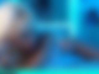 Live cam show with Bimbo slut - Wife on 1on1-livenow