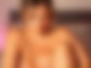 celiahenn's Live Sex Cam Show