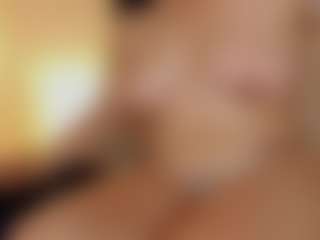 Live cam show with WowMature - Granny on live18s.com