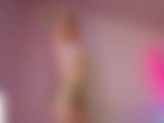 Live cam show with yssadiamond - Living Room on CamSodaAdn