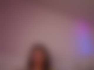 Live cam show with yssadiamond - Spanks on Stripli.com