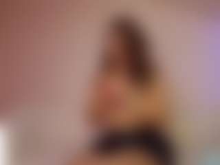 Live cam show with yssadiamond - Spanks on crypto-cams