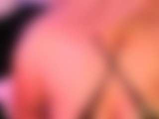Live cam show with Lisha - Bedroom on madthumbs
