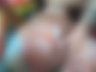 Live cam show with Eli Grey - Middle Aged on camtv