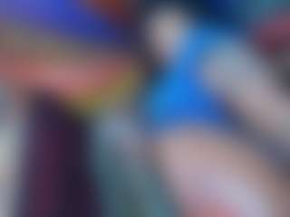 Live cam show with Eli Grey - Grandes Tetas on TeamSkeetLive