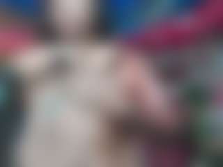 Live cam show with Eli Grey - Hispanic on Camsoda