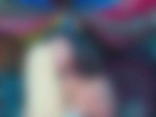 Live cam show with Eli Grey - Hispanic on CamwithHer