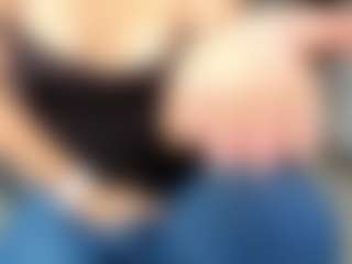 emilybrowm's Live Sex Cam Show