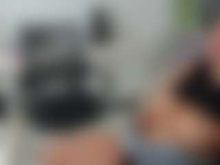 emilybrowm's Live Sex Cam Show