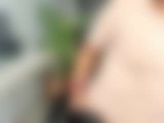 emilybrowm's Live Sex Cam Show