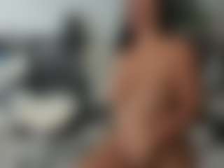emilybrowm's Live Sex Cam Show