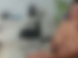emilybrowm's Live Sex Cam Show