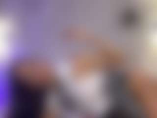 Live cam show with agustinasaenz - Office on Dolls Live