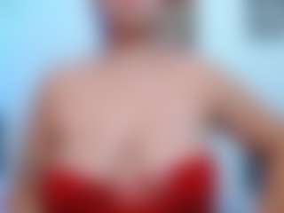 Live cam show with Alessia_Moon - Smoking on milfzrlive.com
